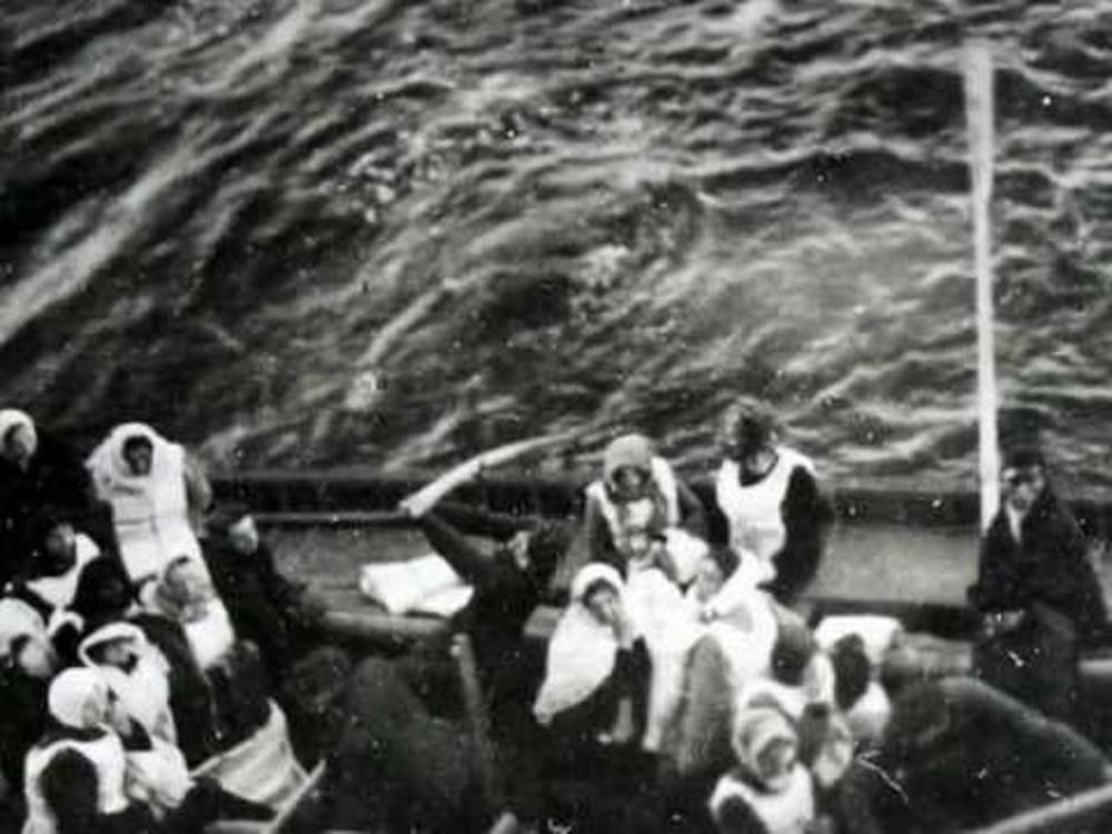 Сколько погибших на титанике и сколько выжило. Крушение «Титаника» трупы. Титаник спасение пассажиров.