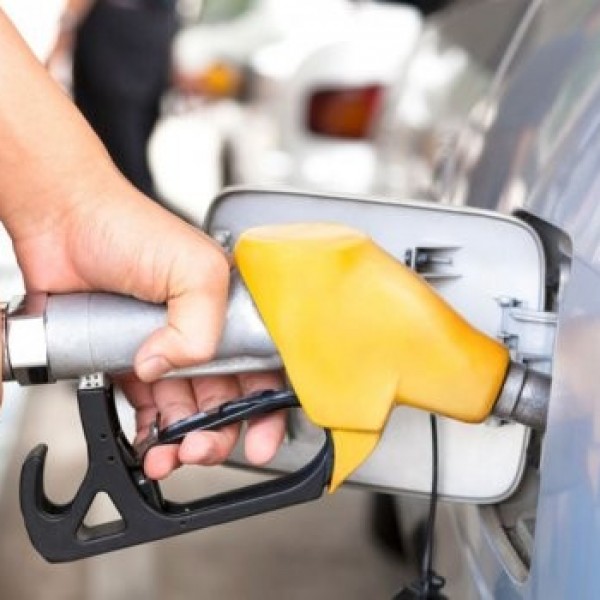 Зошто вашиот автомобил троши повеќе гориво од порано? Еве што би можела да биде причината