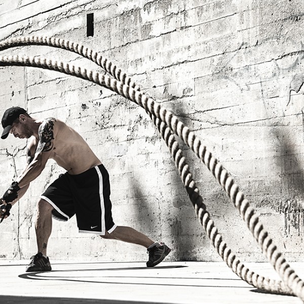 Вежби со јаже: Сите мускули на „готовс“ за 4 минути