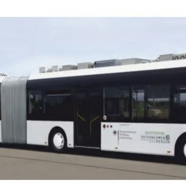 Овој автобус е подвижен град: Погледнете го AutoTram Extra Grand