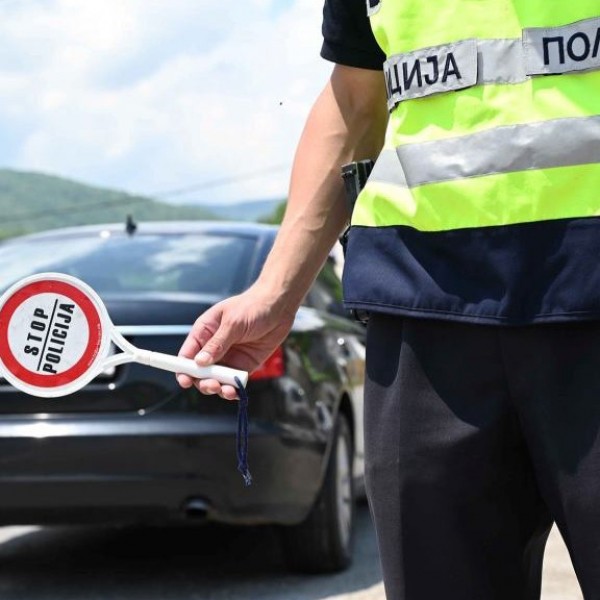 ВНИМАВАЈТЕ, ОД ДЕНЕС НОВИ КАЗНИ: Еве кои прекршоци ќе ги санкционира полицијата