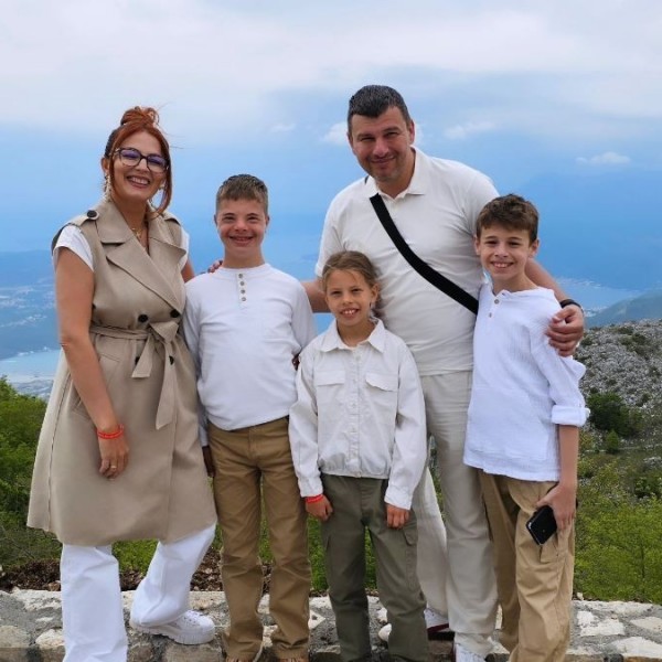 Зборовите на докторите ја прогонуваат до ден денес: „Родено е живо... но млади сте, ќе имате и други деца“