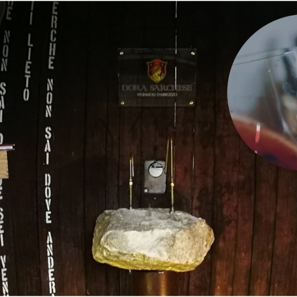 Фонтана од соништата: Во ова италијанско село, вино тече од фонтаната 24 часа на ден и е сосема бесплатно!