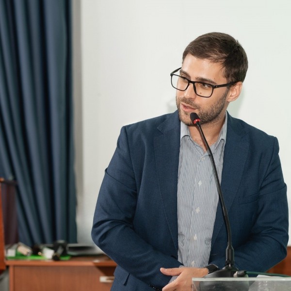 Flex Broker: Стратешкиот мост меѓу клиентите и современите осигурителни решенија