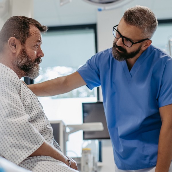 Патување во Турција за лекување карцином на простата: Што нуди „Аџибадем“