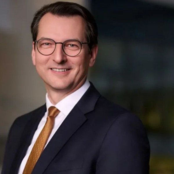 Новиот шеф на BMW е Србин: Балкански стандарди ќе владеат со меѓународниот сообраќај